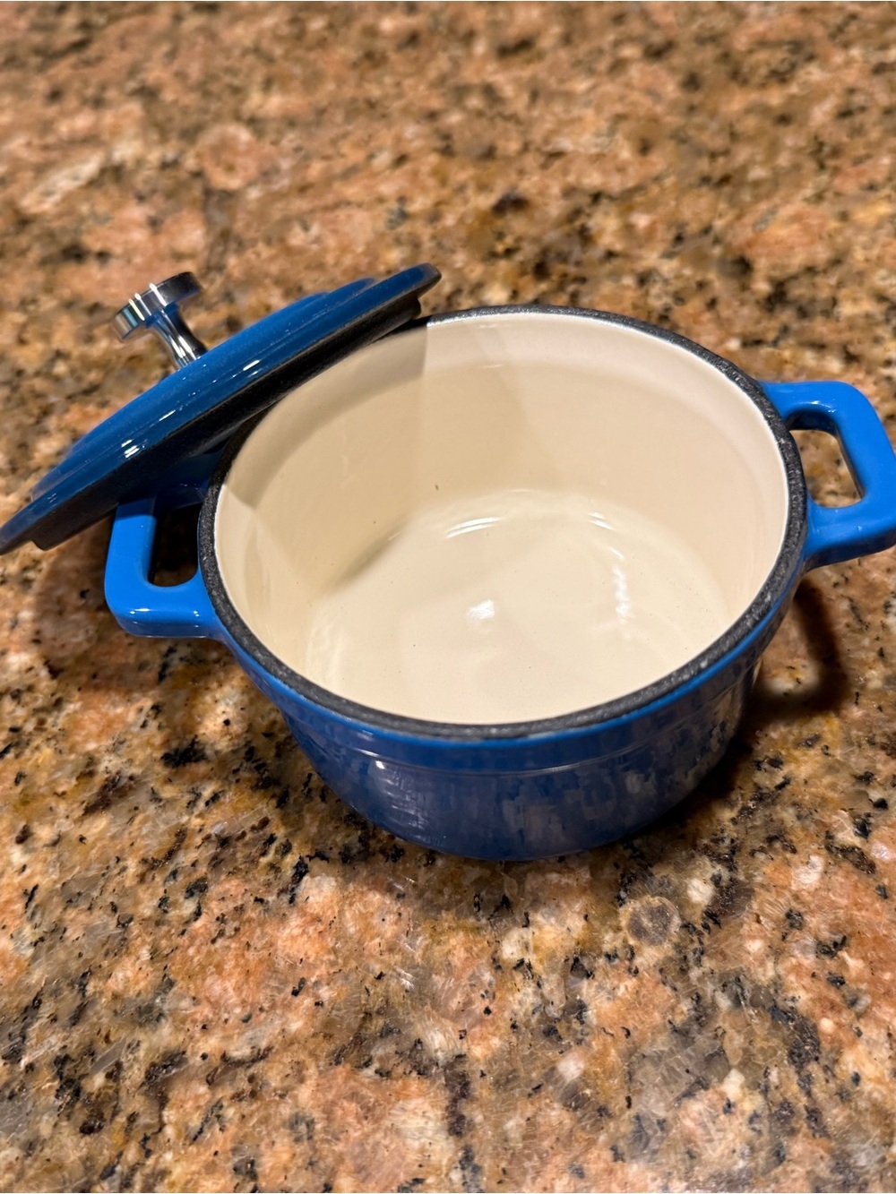 Mini Enameled Cast Iron Dutch Oven/Cocotte - Picture 6 of 7